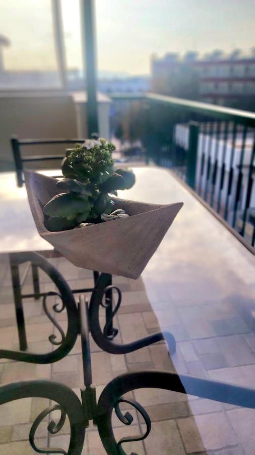 Marge Apt Arta Exterior foto